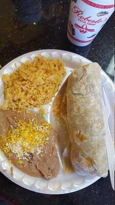 Roberto's Taco Shop