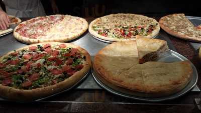 Roman Delight Pizza And Pasta