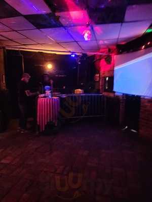 The Saint Bar And Lounge