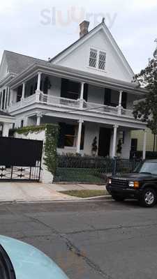 The Saint Bar And Lounge