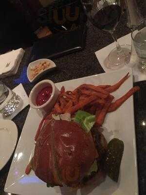 Gallery Bar And Cognac Room