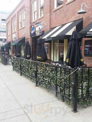 Delaney's Bar And Cigar Lounge