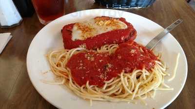 Sorrento's Restaurant & Lounge