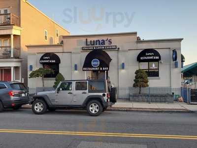 Luna's Restaurant