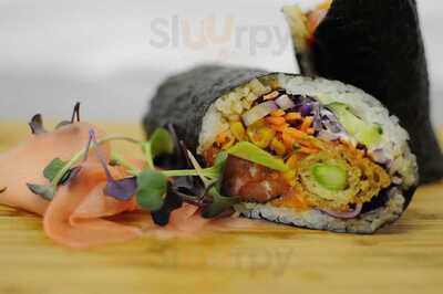 Komotodo Sushi Burrito