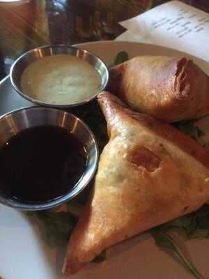 Vittles Neighborhood Bistro & Bar