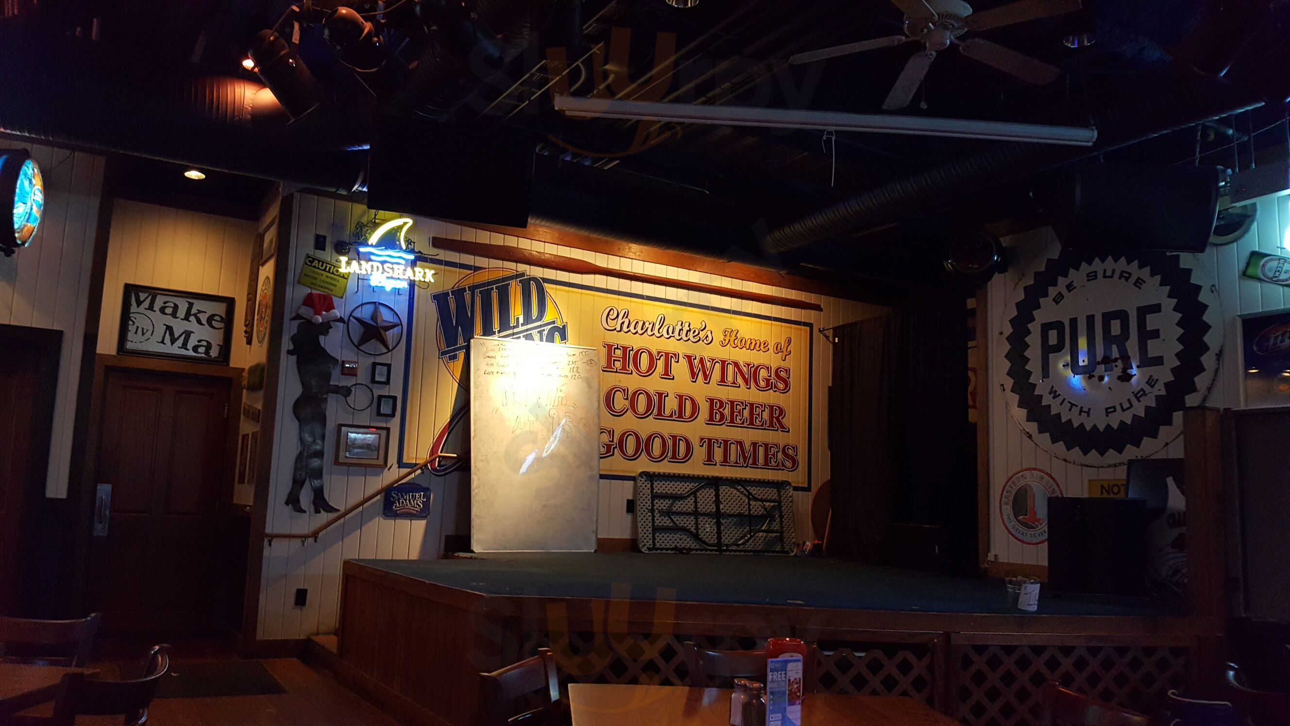 Wild Wing Cafe