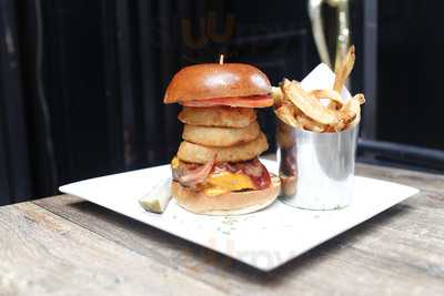 Pig & Whistle On 3rd