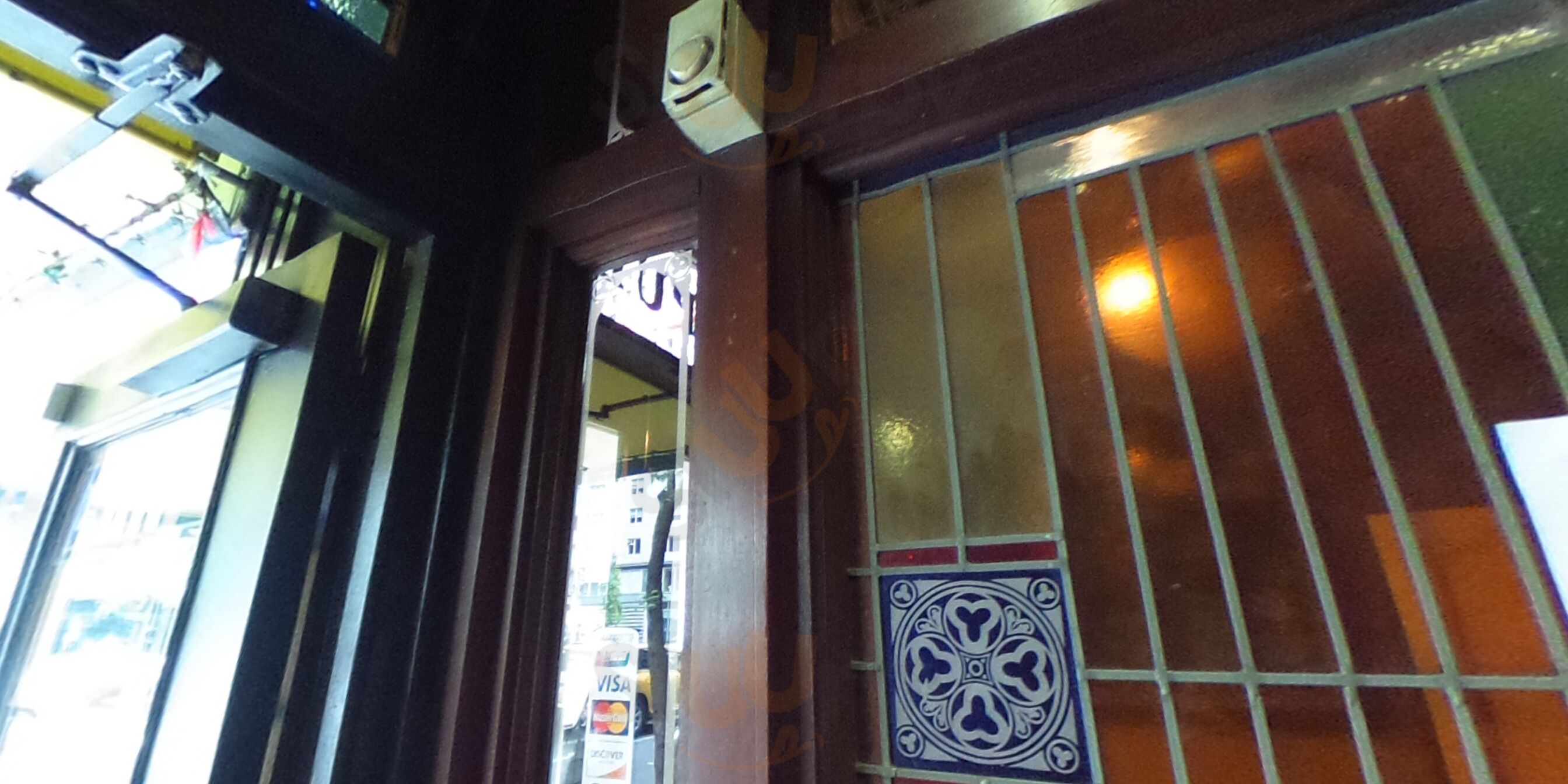 Pig & Whistle On 3rd