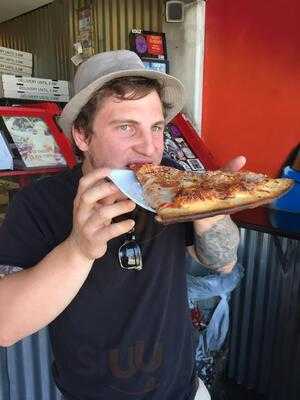 Benny Blancos Slice Of The Bronx