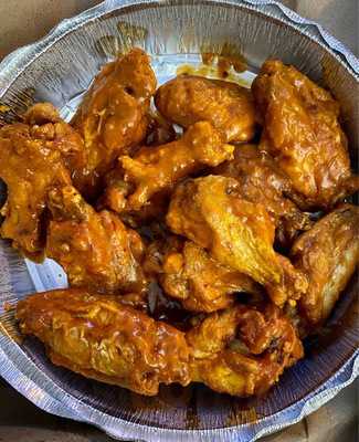 Benny Blancos Slice Of The Bronx