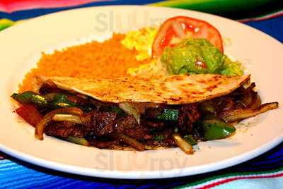 Brinco's Mexican Grill & Cantina