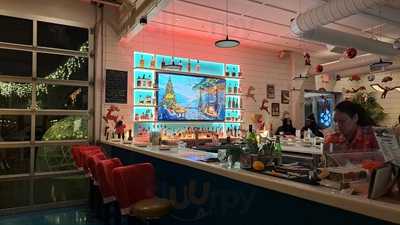 Island Bistro Bar & Grill