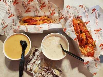 Cousins Maine Lobster Food Truck