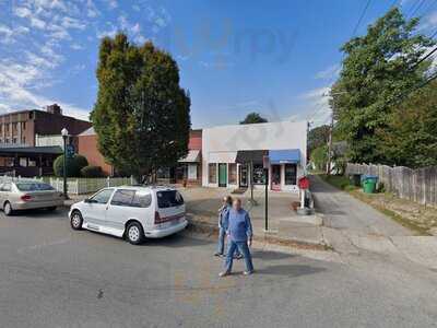 The Eclectic Cottage