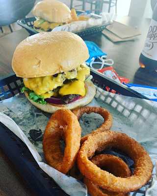 Fatty's Burgers & More