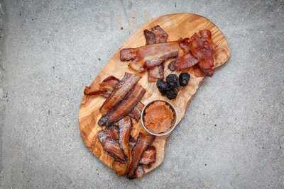 Element Kitchen & Cocktail