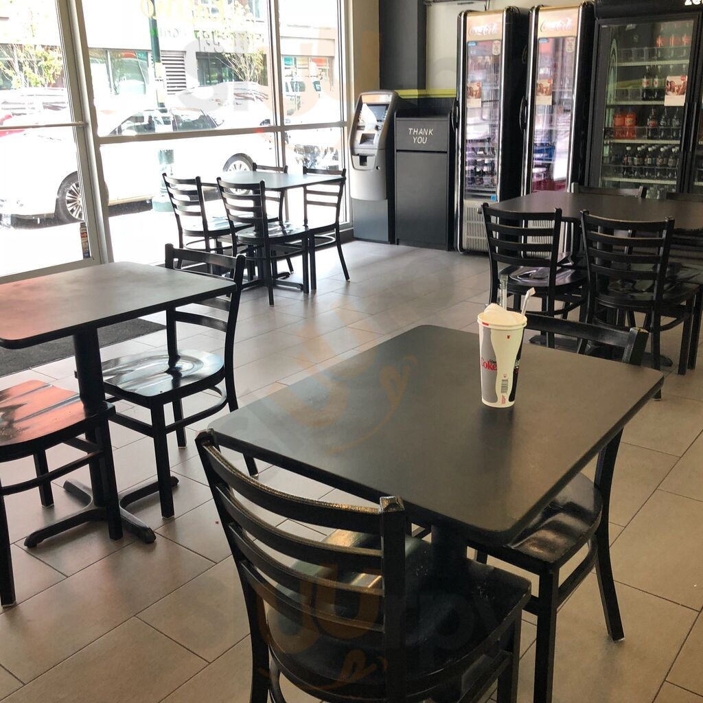 Kosmo Pizza & Grille