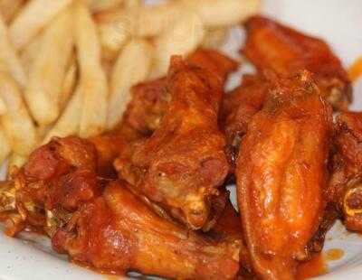 Mama Mia Pizza & Wings