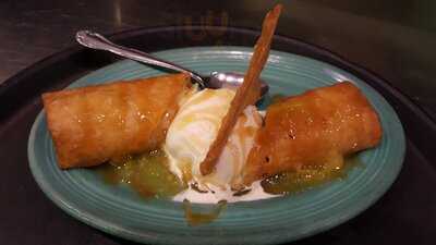 Tres Amigos Restaurant & Cantina