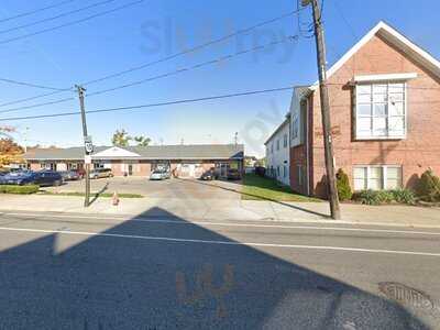 Mike's Beverage And Deli