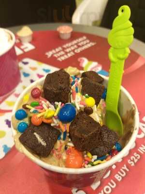 Menchie's Frozen Yogurt
