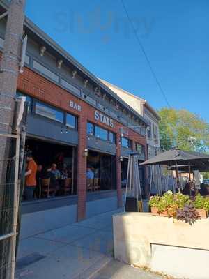 Stats Bar & Grille