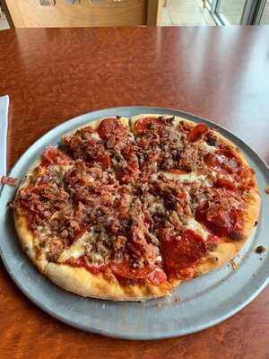 Racanelli's New York Pizzaria