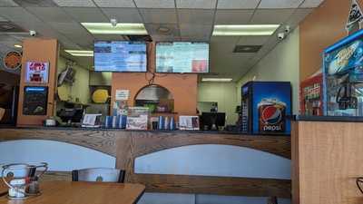 Racanelli's New York Pizzaria