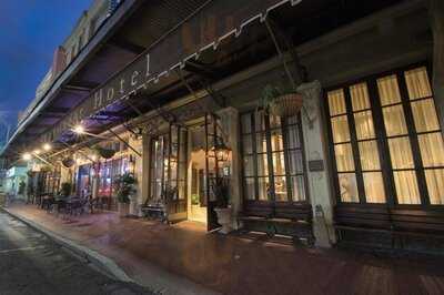 Lafayette Pub & Bistro