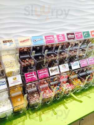 Menchie's Frozen Yogurt