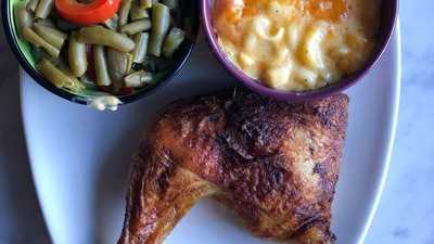 Moms Soul Food Kitchen