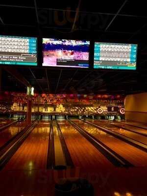 East Village Tavern And Bowl