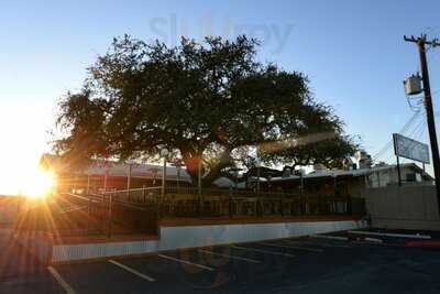 Whiskey Tree Bar & Grill