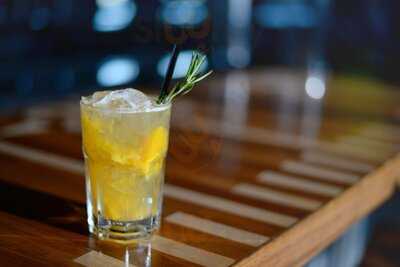 Whiskey Tree Bar & Grill