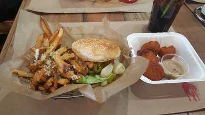 Farm Burger Grant Park