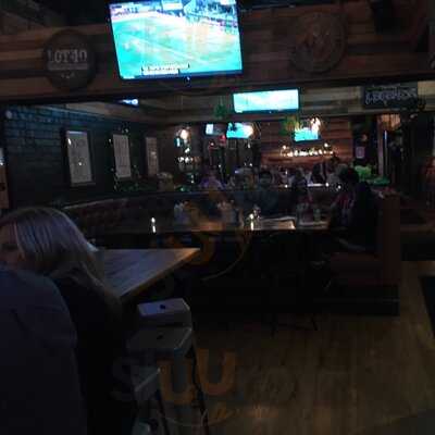 Hobnob Neighborhood Tavern