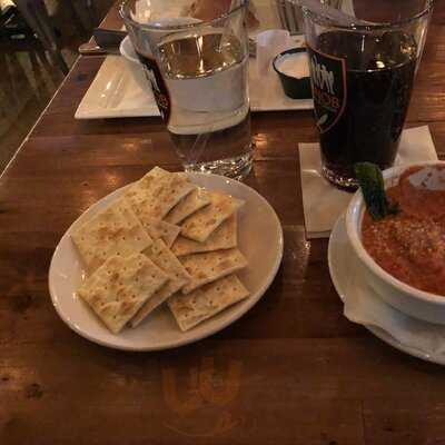 Hobnob Neighborhood Tavern