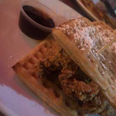 Hobnob Neighborhood Tavern