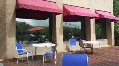 Highlander Bar And Grill