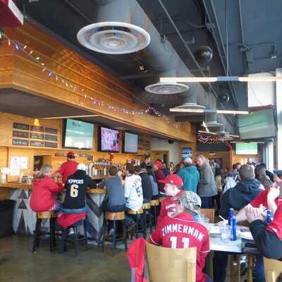 The Big Stick Restaurant & Sports Bar