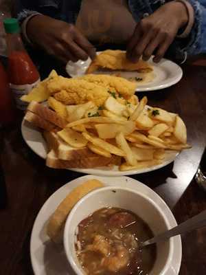 La Smokehouse Earhart Delicatessen