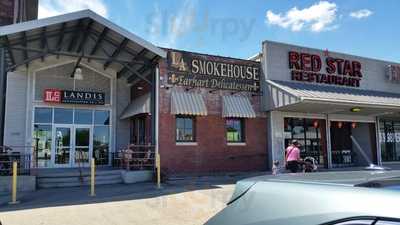 La Smokehouse Earhart Delicatessen