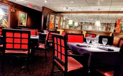 Hunan Gourmet Restaurant