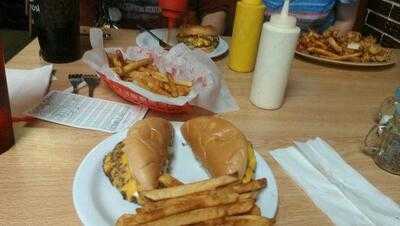 Ron's Hamburgers & Chili