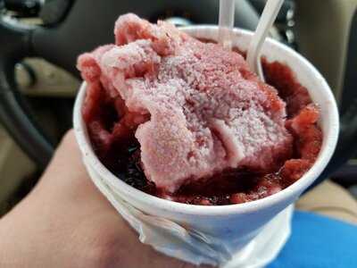 Red Rooster Snowball Stand