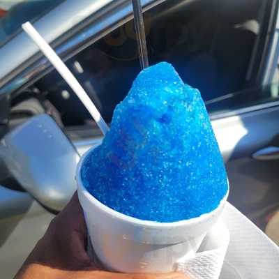 Red Rooster Snowball Stand