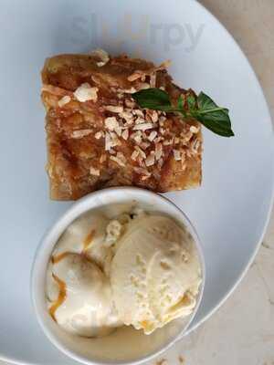 The District By Hannah An