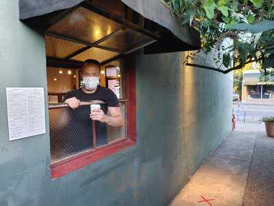 Common Grounds Coffeehouse