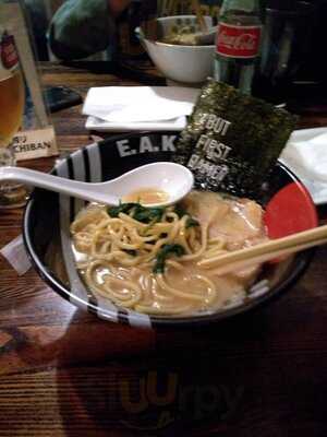 E.a.k. Ramen & Sushi Roll